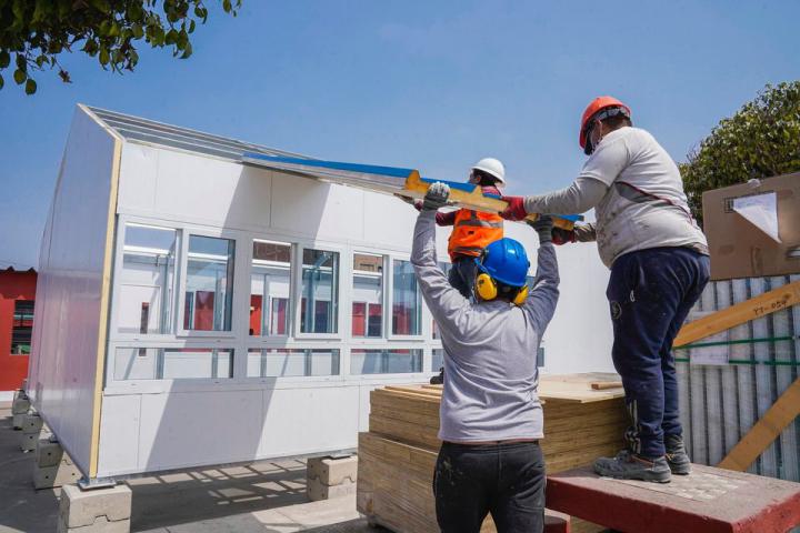 Pronied instala 8 módulos educativos en la ie fe y alegría n° 3 en sjm