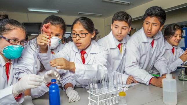 Minedu publica rol de postulantes aptos para estudiar en los colegios de alto rendimiento