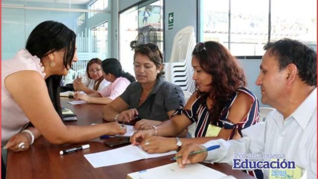 Estrategias para la implementación del currículo nacional