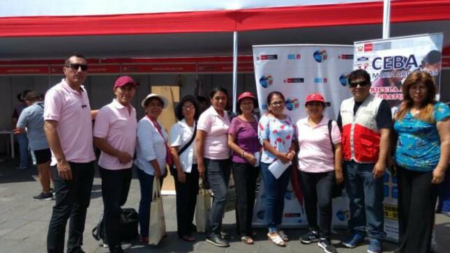 Ugel 01 participa en la feria de trabajadores del hogar