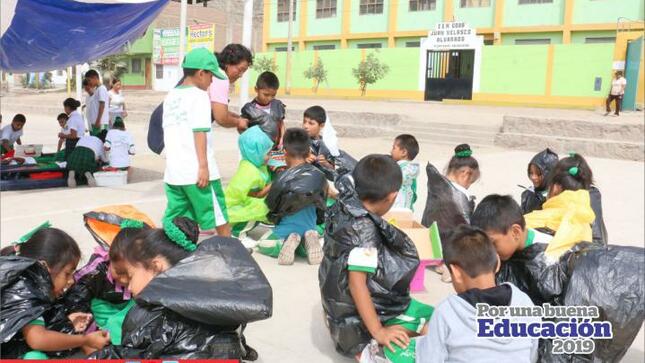 Prevención de riesgo ante huaicos y lluvias en ie 6028 picapiedra