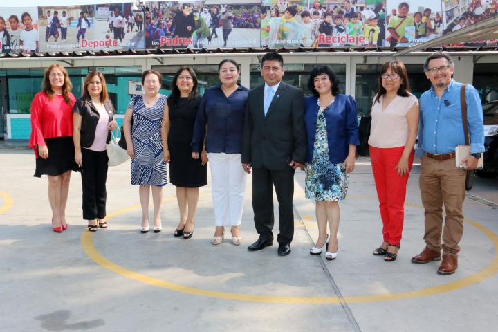 Gestión educativa descentralizada define lima metropolitana