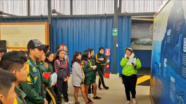Escolares de ie 7262 de manchay visitan parque voces por el clima