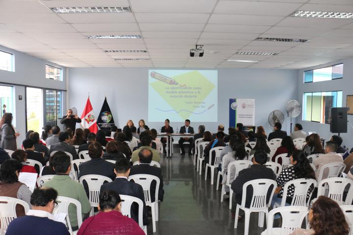 La identificación como modelo educativo y la vocación docente