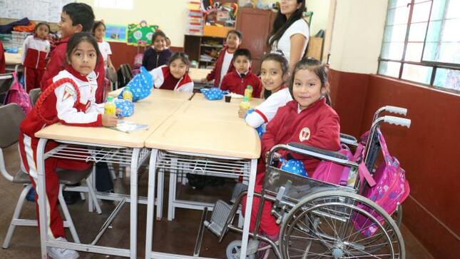Inclusión educativa y cursos técnicos prevalecen en ie 7213
