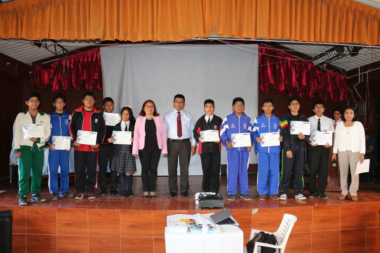 Ceremonia de reconocimiento a ganadores de concursos educativos
