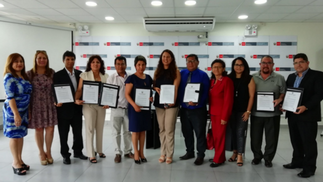 Reconocimiento a coordinadores de redes educativas por la drelm