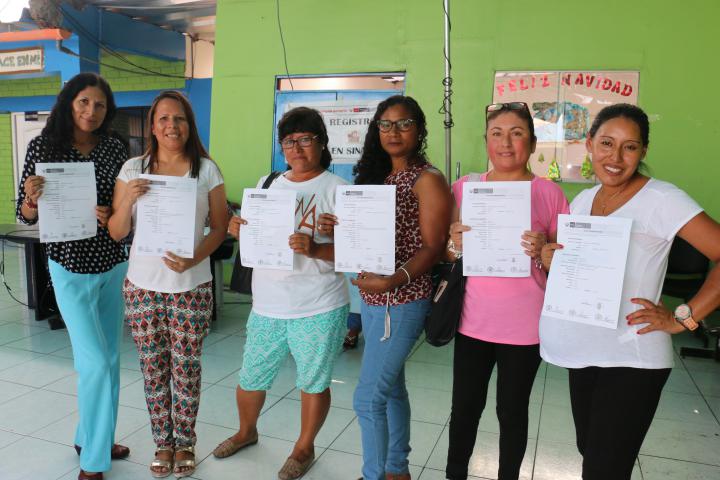 Adjudicación contrato docente e.b.e.