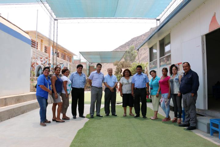 Directivos y docentes en el aula por biae 2017