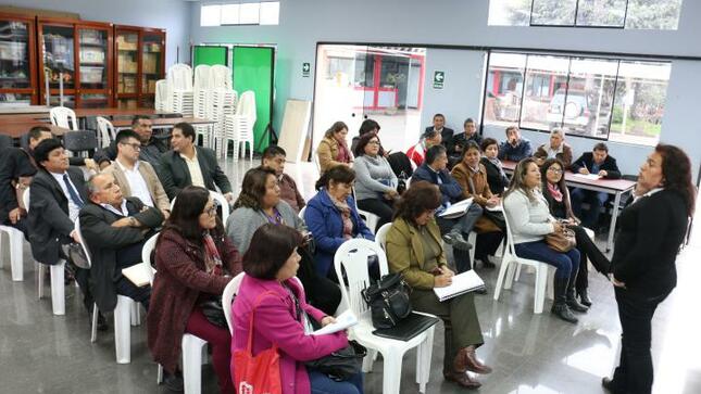 Directores garantizan continuidad del servicio educativo