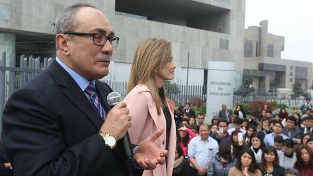 Idel vexler: “hay que continuar y fortalecer la carrera pública magisterial”