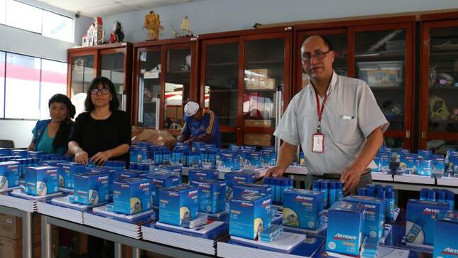 Materiales educativos para niños de refuerzo escolar
