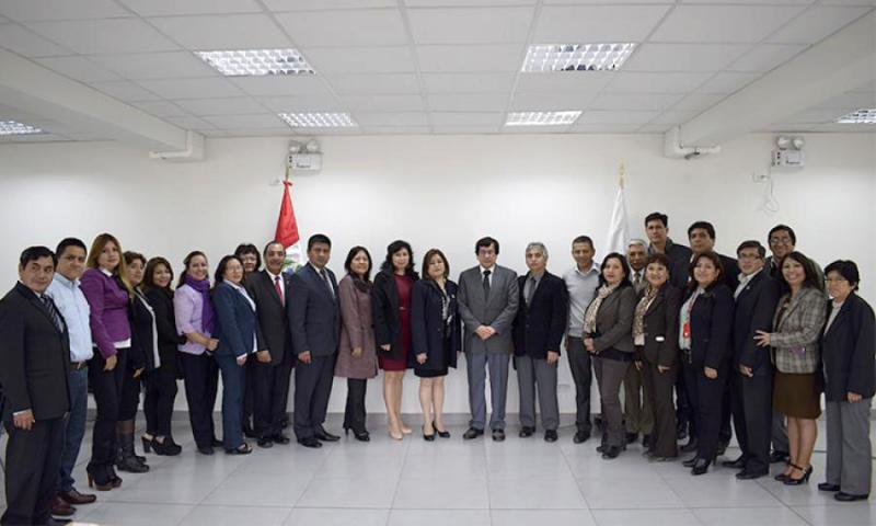 Drelm y universidad la cantuta analizan perfil docente