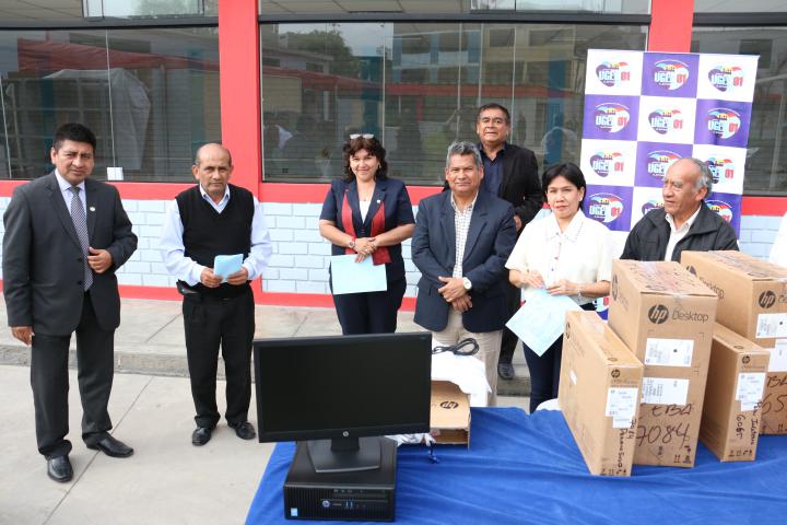 10 ceba reciben computadoras