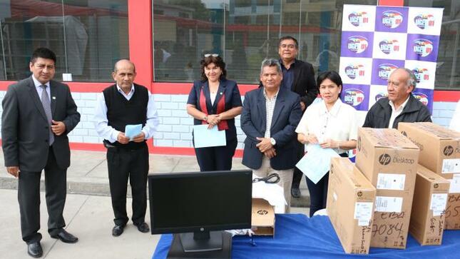 10 ceba reciben computadoras