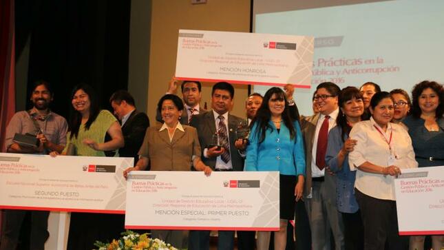 Ugel 01 gana dos premios en gestión pública y anticorrupción