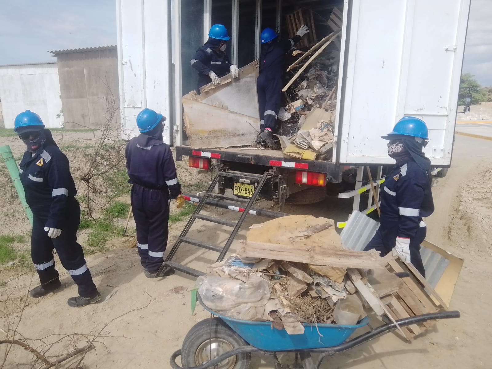 Se continua con la "Campaña de recojo y eliminación de materiales en recojo"