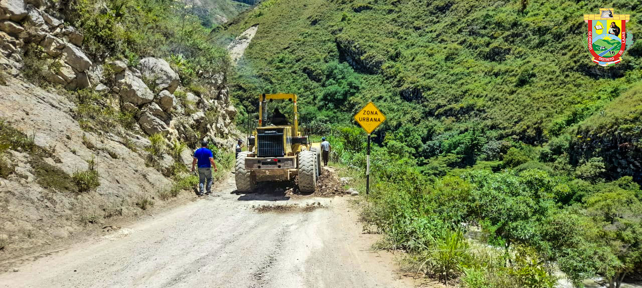 Se arreglan carreteras de Lajas en mal estado por lluvias. 