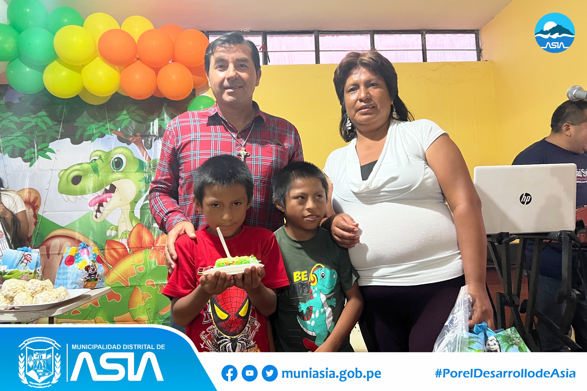 agasajó a niños con síndrome de down