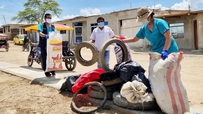 Piura recogen más de dos toneladas de criaderos de zancudos
