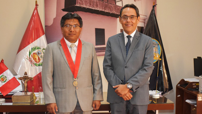 Magistrado del TC, Helder Domínguez, visitó Corte Superior de Justicia de Huaura para futuro evento académico del CEC.