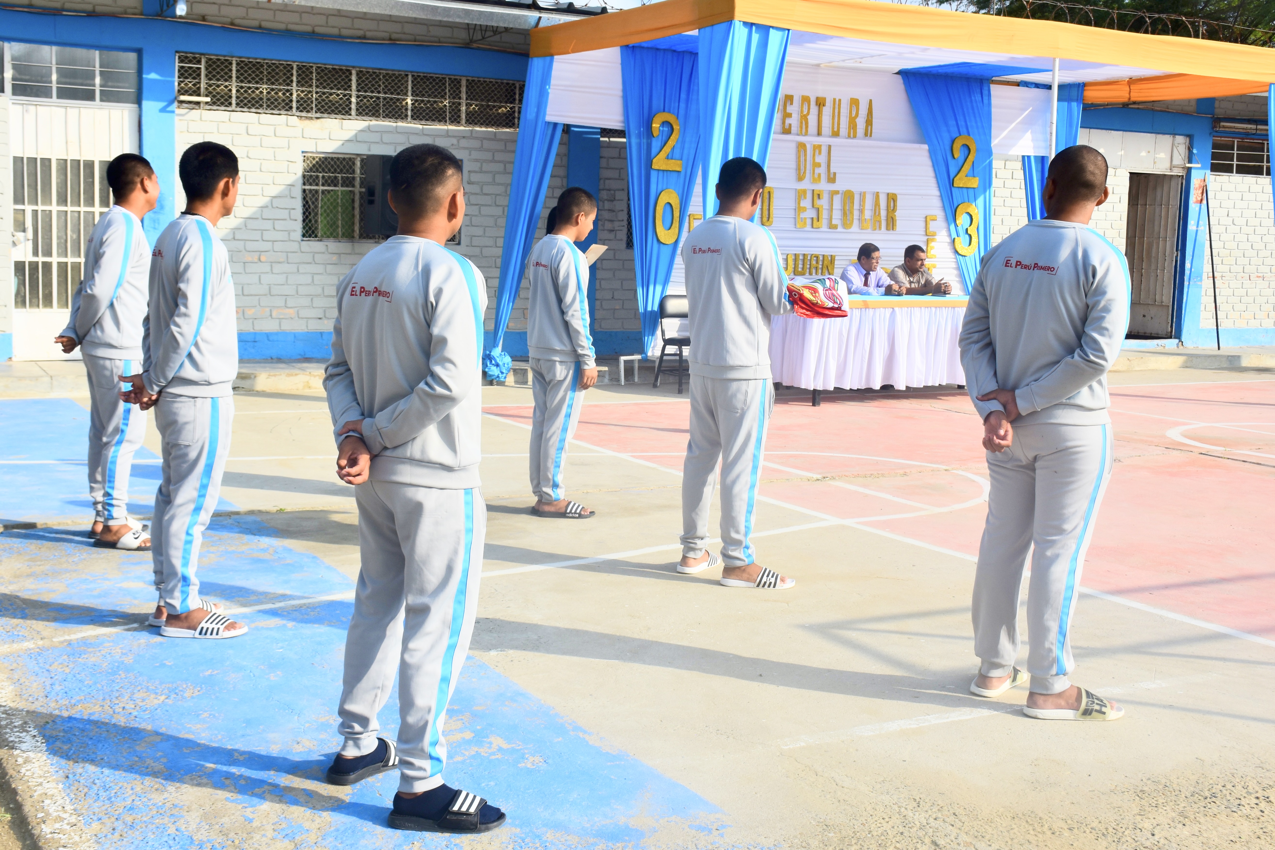 Adolescentes del centro juvenil Miguel Grau inician año escolar 2023