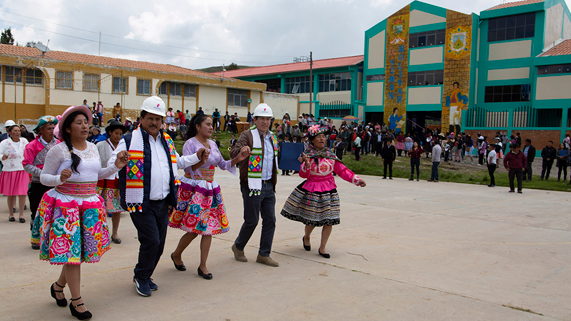 Fotografía Colegio Simón Bolívar de Ayaccocha