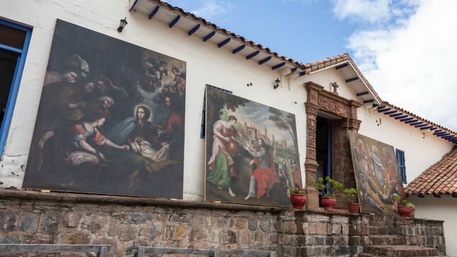 Ministerio de Cultura entregó 113 obras de arte restauradas a templos coloniales de Cusco  