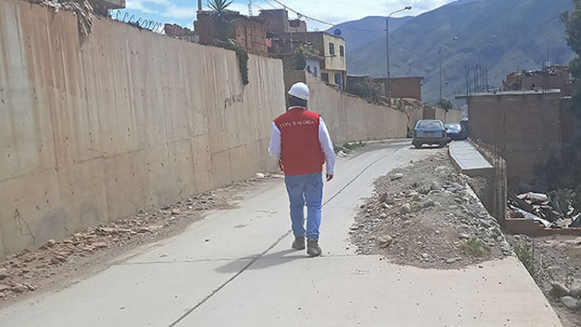 Contraloría advierte deficiencias de construcción en pavimentación de avenida Jactay 