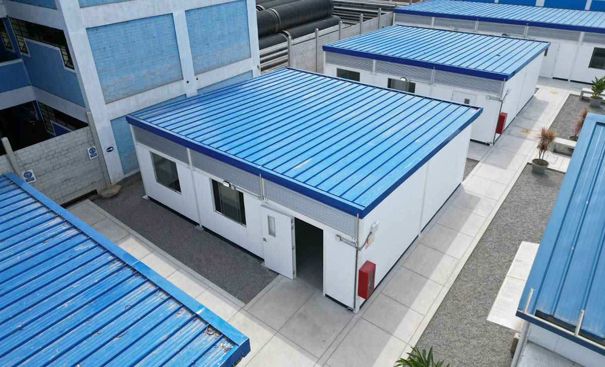 Comunidad educativa de la IE 6094 Santa Rosa de Chorrillos ya cuenta con su escuela temporal