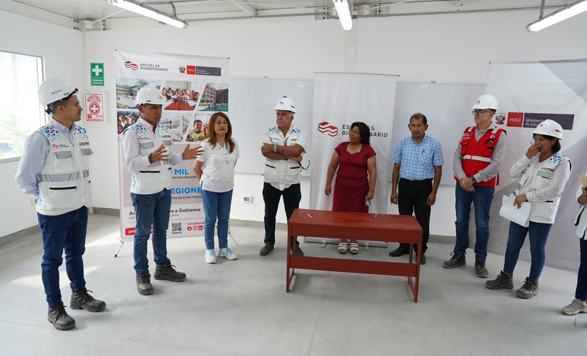 Comunidad educativa de la IE 6094 Santa Rosa de Chorrillos ya cuenta con su escuela temporal