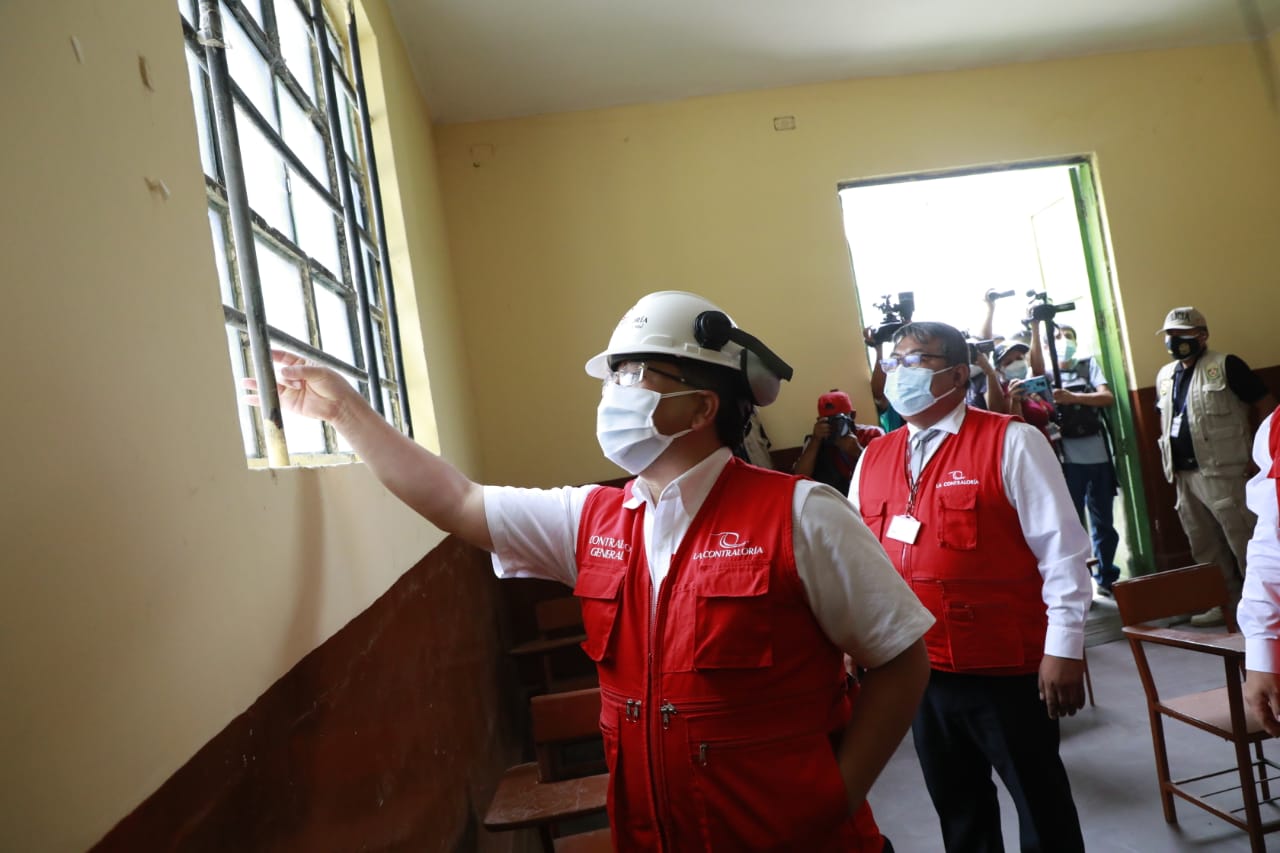 Contralor supervisará situación de obras para mitigar efectos de desastres naturales