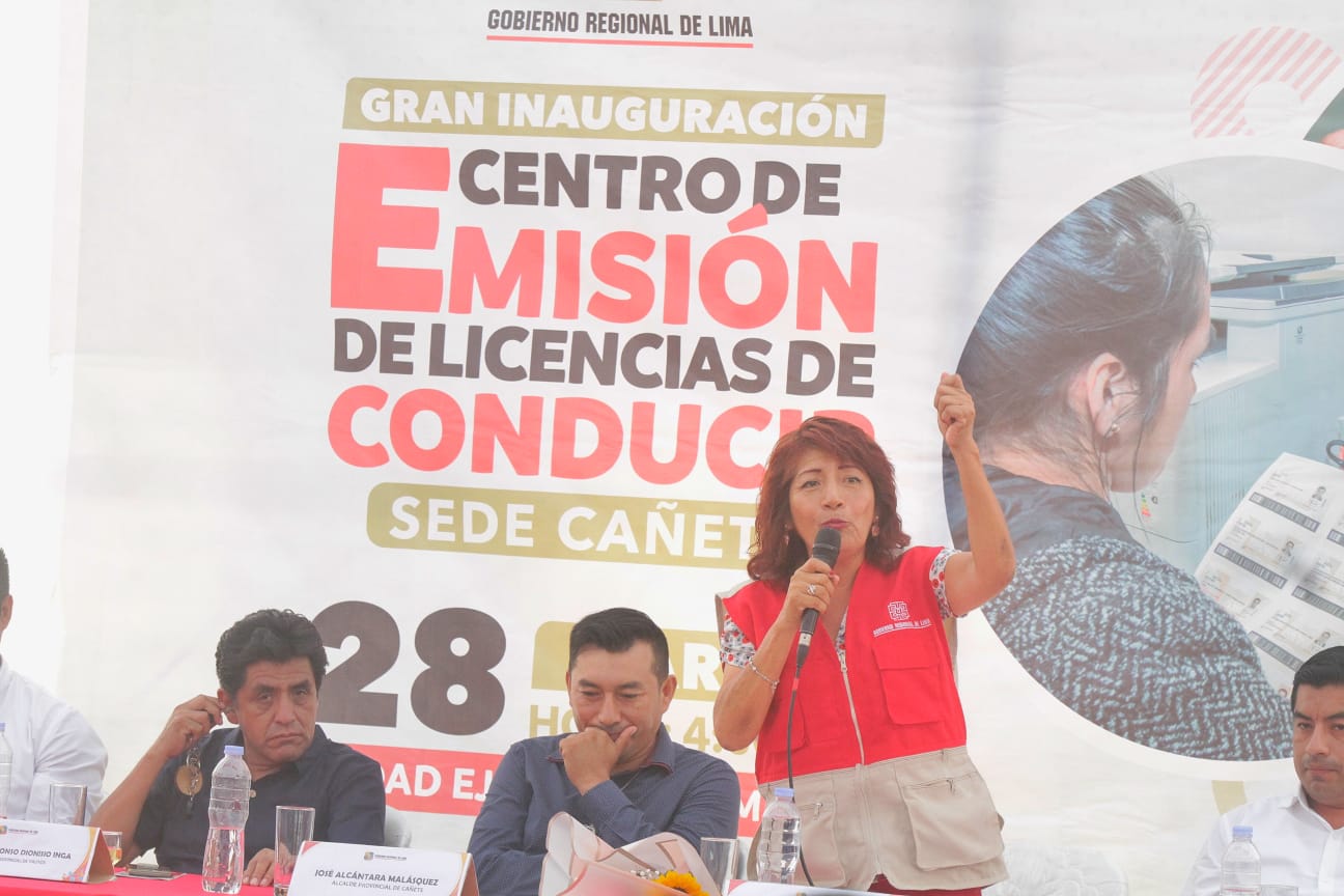 Gobernadora Rosa Vásquez inaugura centro de Emisión de Licencia de Conducir en la provincia de Cañete