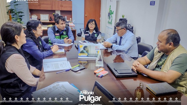 Funcionarios del Gorehco en reunión con el representante de Devida