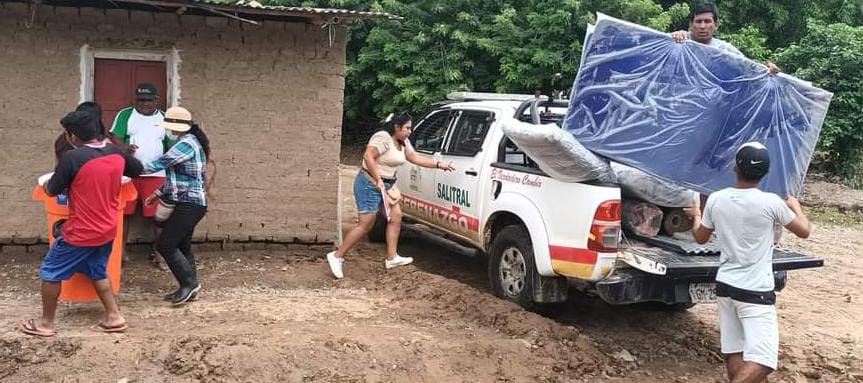Entrega de Kits de ayuda humanitaria