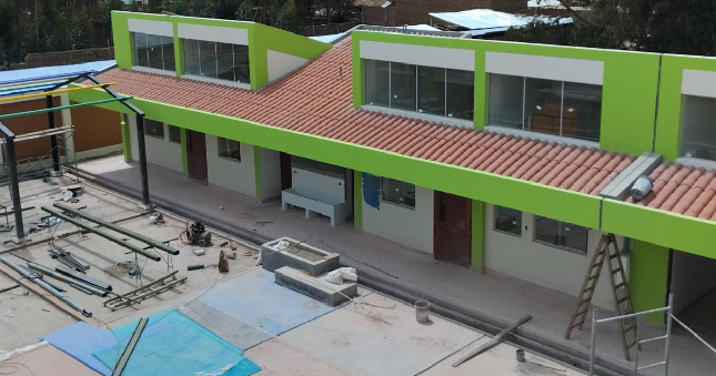 Alertan que falta de aprobación de expediente adicional motivó paralización de obra educativa