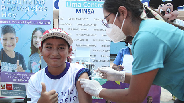 Foto 1 de Diris Lima Centro realiza el lanzamiento de vacunación contra el VPH a niñas y niños del 5to grado de primaria en instituciones educativas