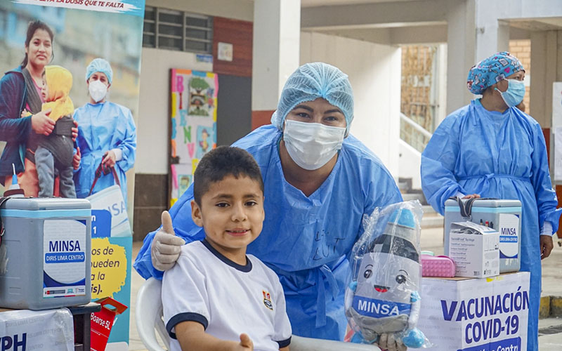 Foto 5 de Diris Lima Centro realiza el lanzamiento de vacunación contra el VPH a niñas y niños del 5to grado de primaria en instituciones educativas