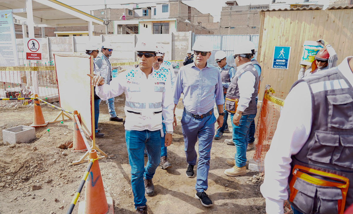 Inspeccionamos obras de las IIEE 7207 Mariscal Ramón Castilla y Javier Heraud en San Juan de Miraflores