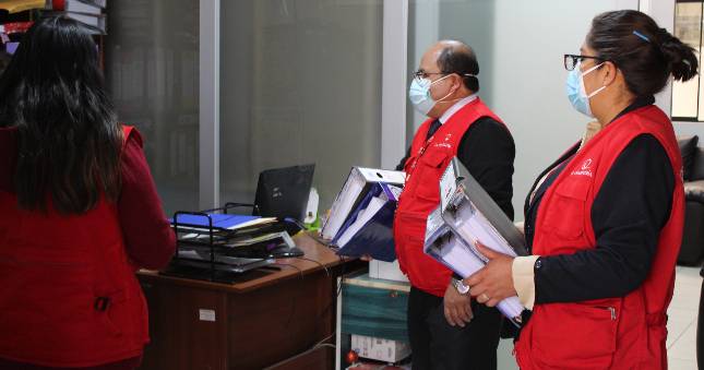 Contraloría identifica vulneración de norma para contratación de consultores en la Red de salud