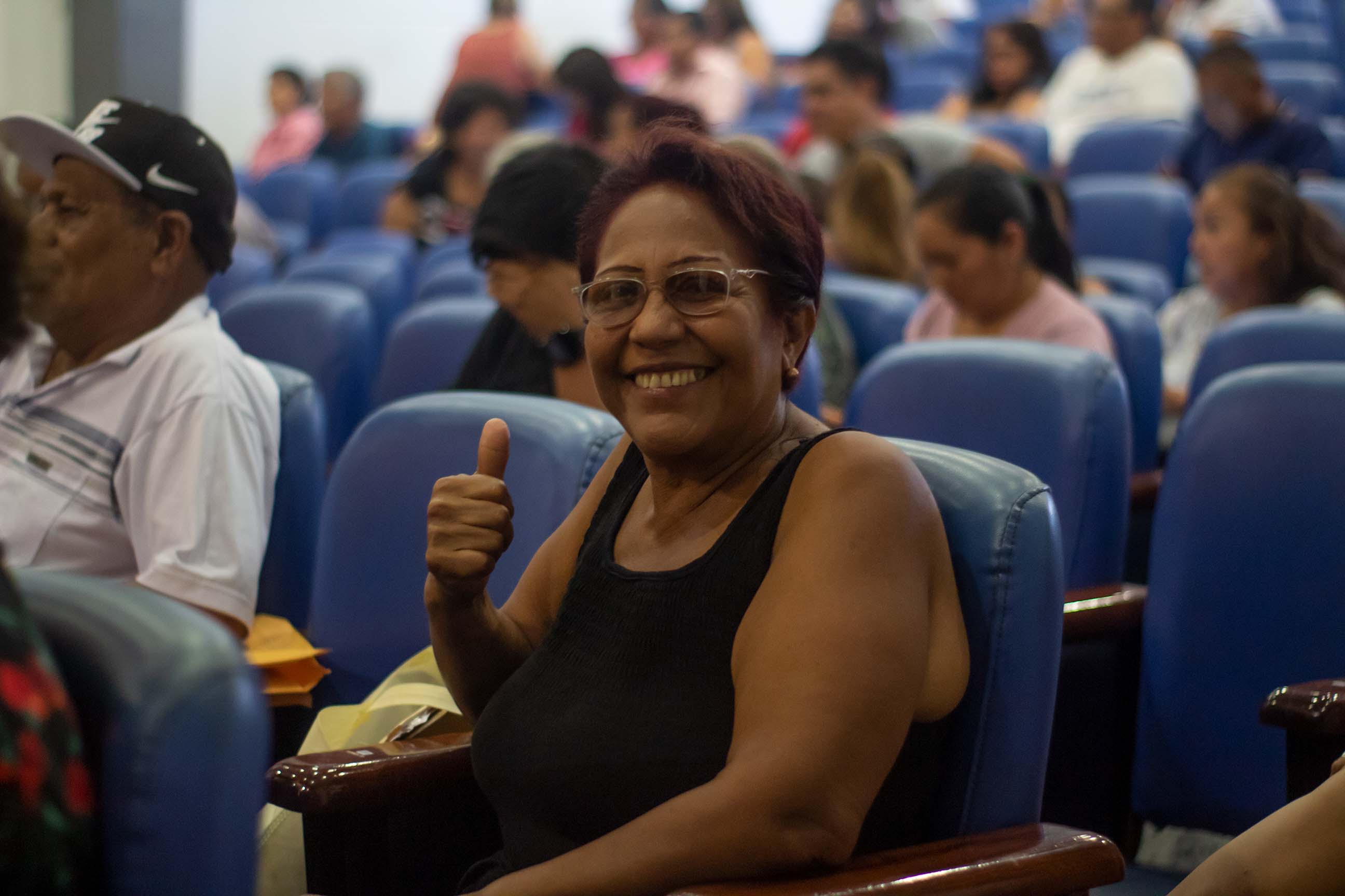Vecinos terminan satisfechos