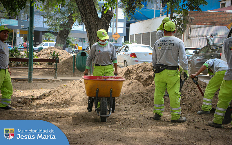 ¡Seguimos trabajando para embellecer nuestro distrito!