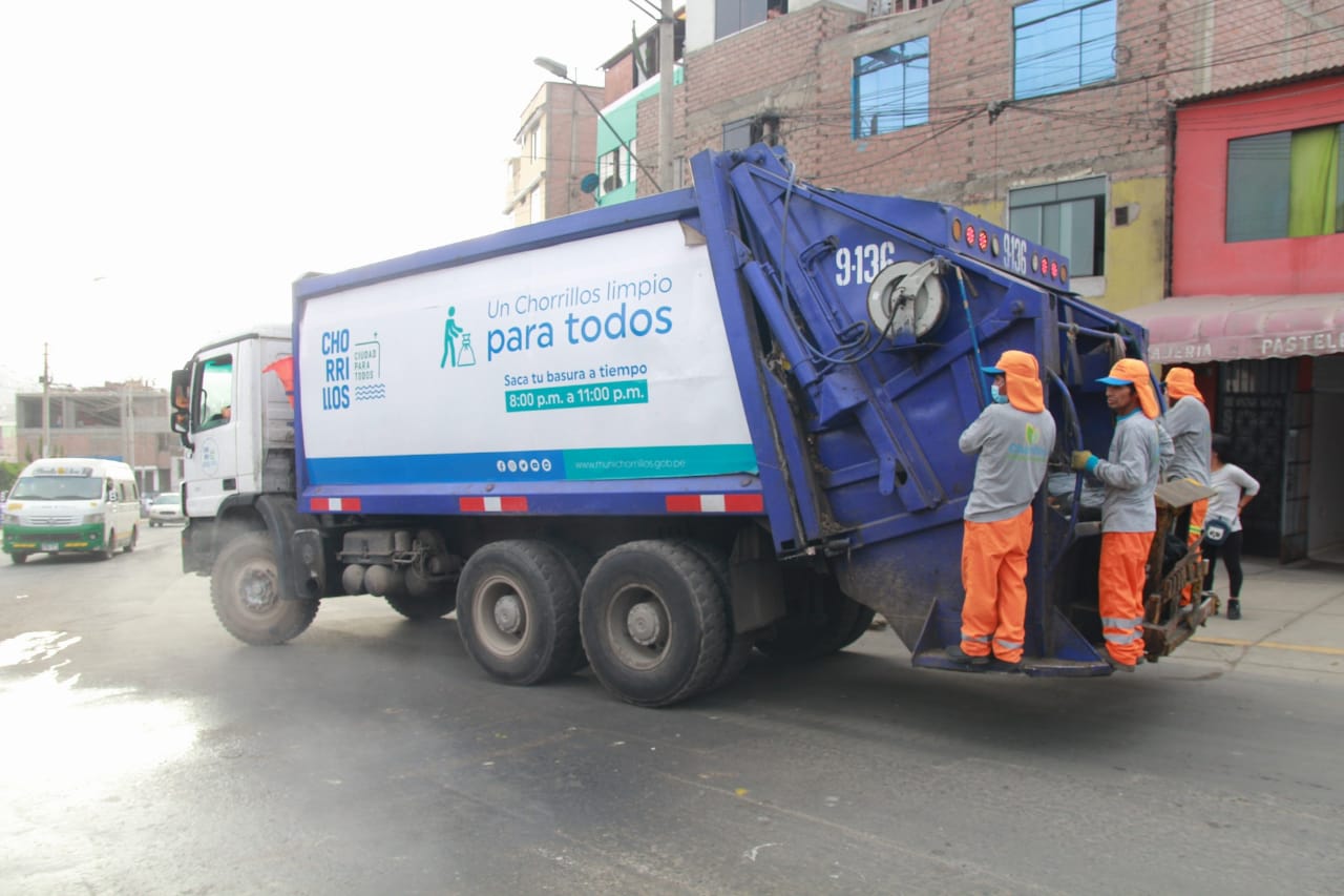Camión recolector de basura tiene horario establecido en San Genaro