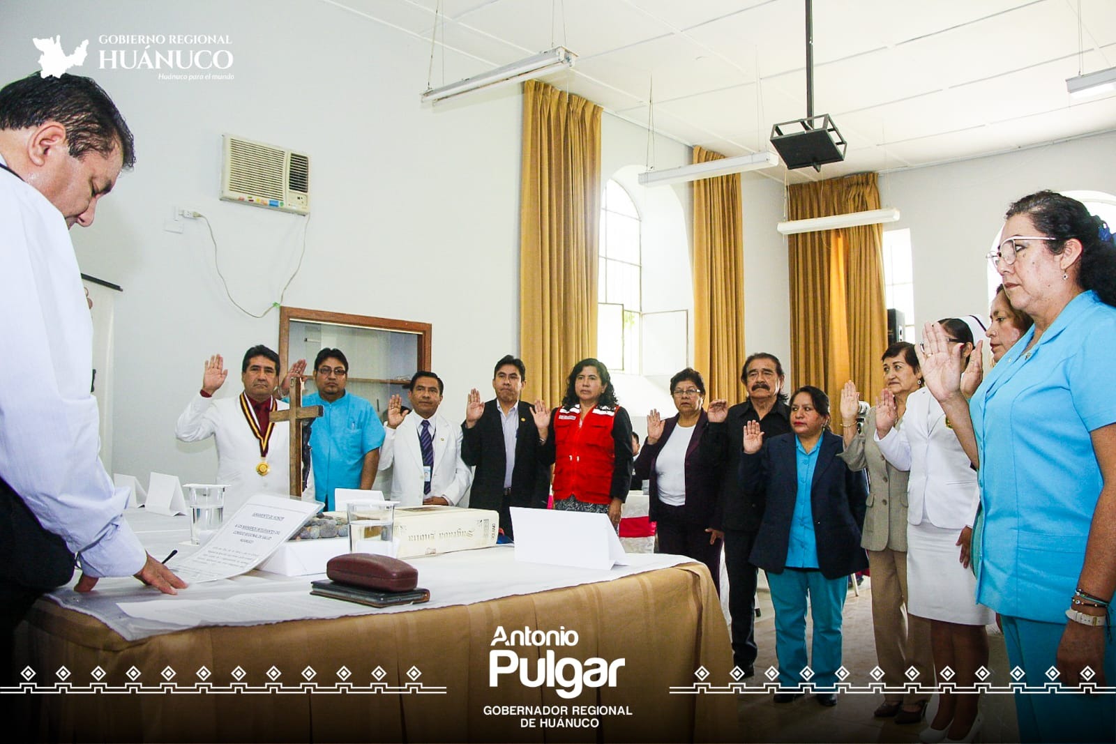 Juramento al nuevo presidente del Consejo Regional de Salud y equipo de trabajo