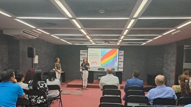 CAPACITACION PERSONAL EN TEMAS DE DERECHOS HUMANOS Y DIVERSIDAD