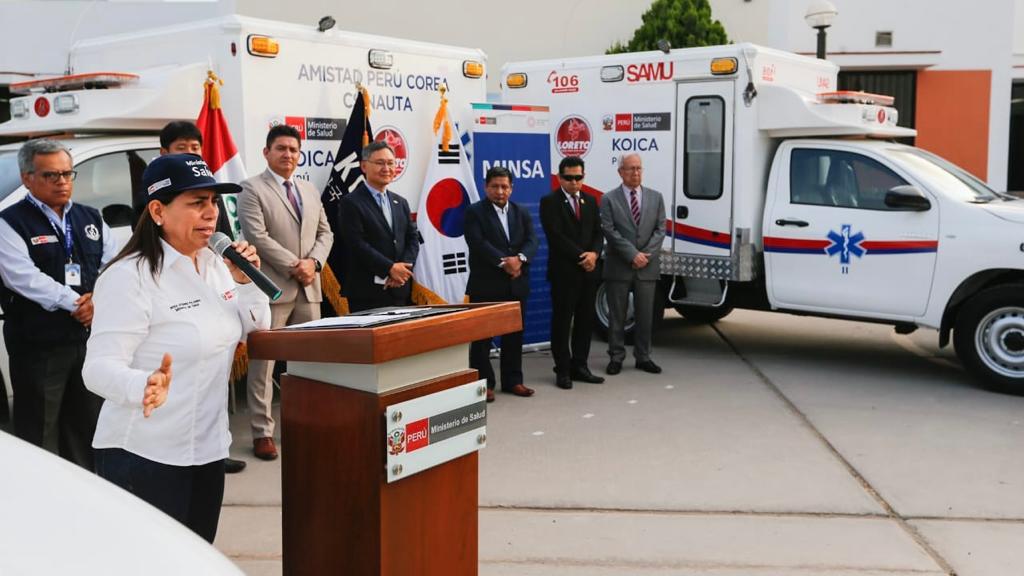 Minsa y Koica entregan cinco ambulancias rurales y urbanas a región Loreto