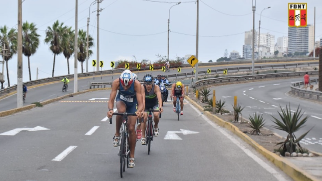 triatlón.