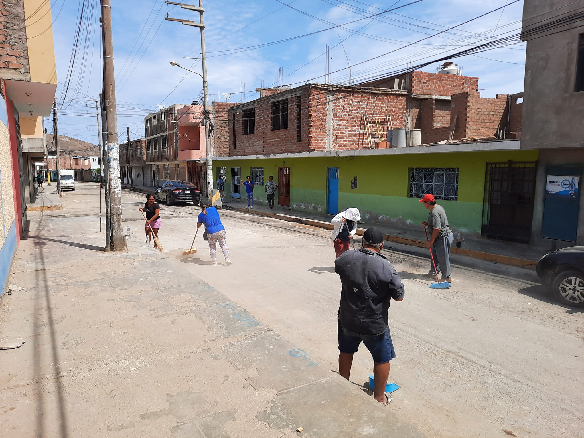 Foto de los funcionarios en la segunda campaña de limpieza 3