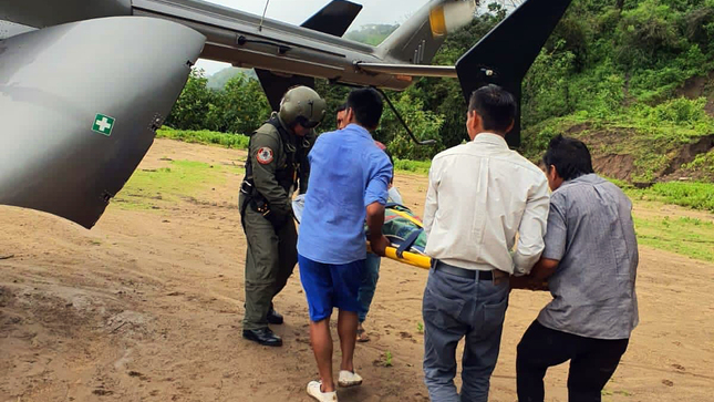 Adulto mayor de Cañaris fue trasladado de emergencia a Chiclayo por puente aéreo.