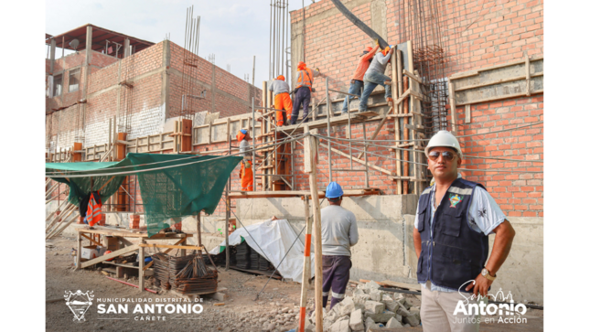 Avanzan trabajos de construcción del nuevo complejo deportivo de San Antonio